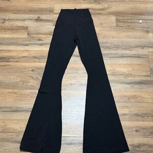aerie Black High-Rise Flare Leggings